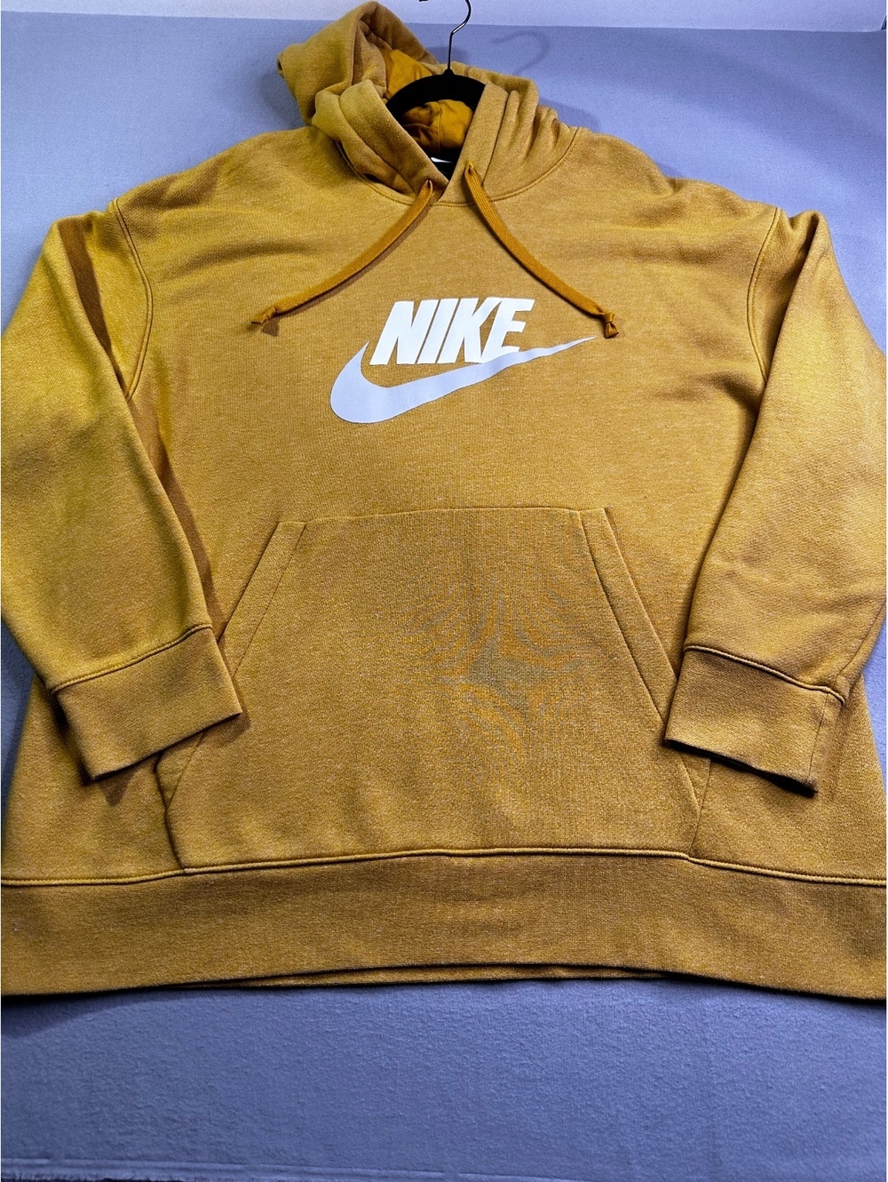 Nike Sportswear Heritage Logo Hoodie Men’s XXL Mustard Gold Pullover Sweatshirt